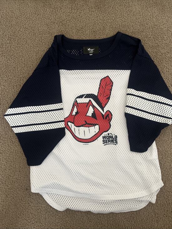 G-III Other - Cleveland Indians Womens Short Sleeve T-Shirt S G-III 4her By Carl Banks MLB
